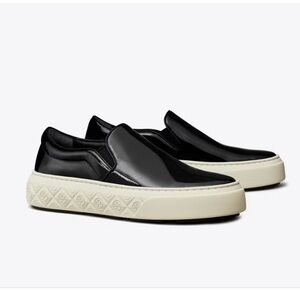 Tory Burch Lady Bug Black patent leather Slip-On size 7 with shoe bag and box